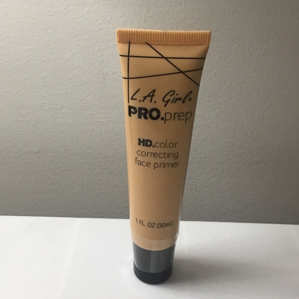 New sealed.yellow correct primer la girl